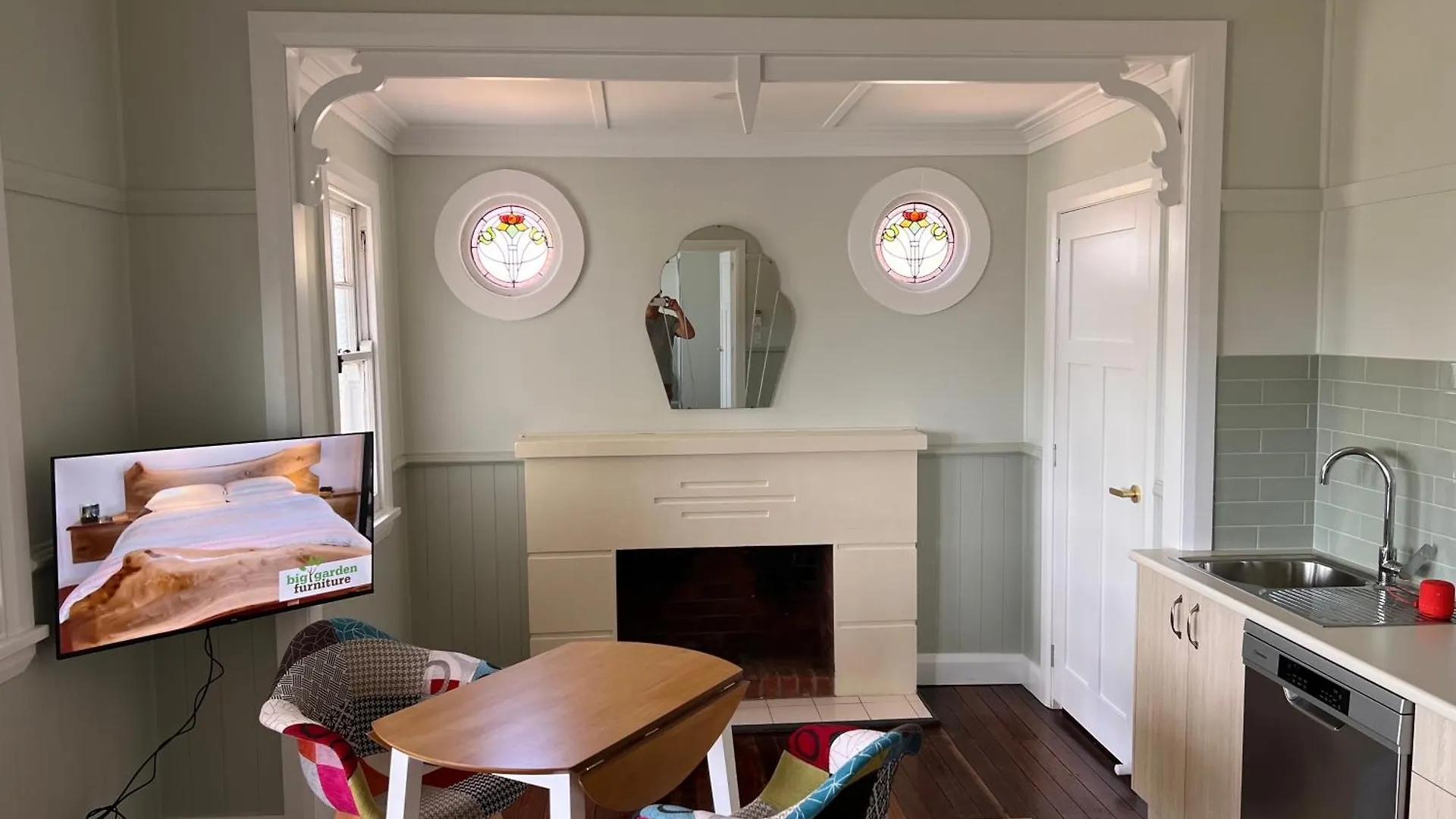 Charming Lismore Townhouse Apartment